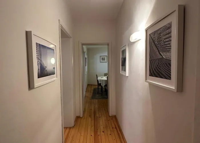 Citycentre Gem With Free Parking アパート