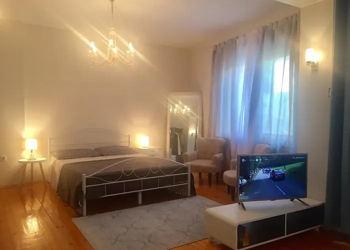 Citycentre Gem With Free Parking アパート